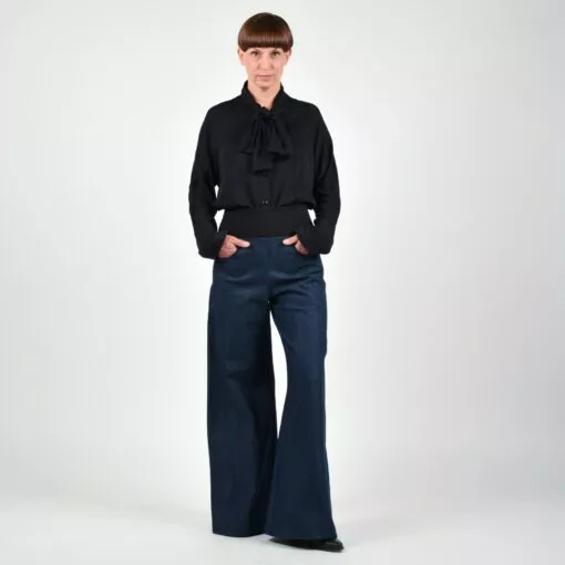 Ulliko Jeans London mit Schluppenbluse schwarz